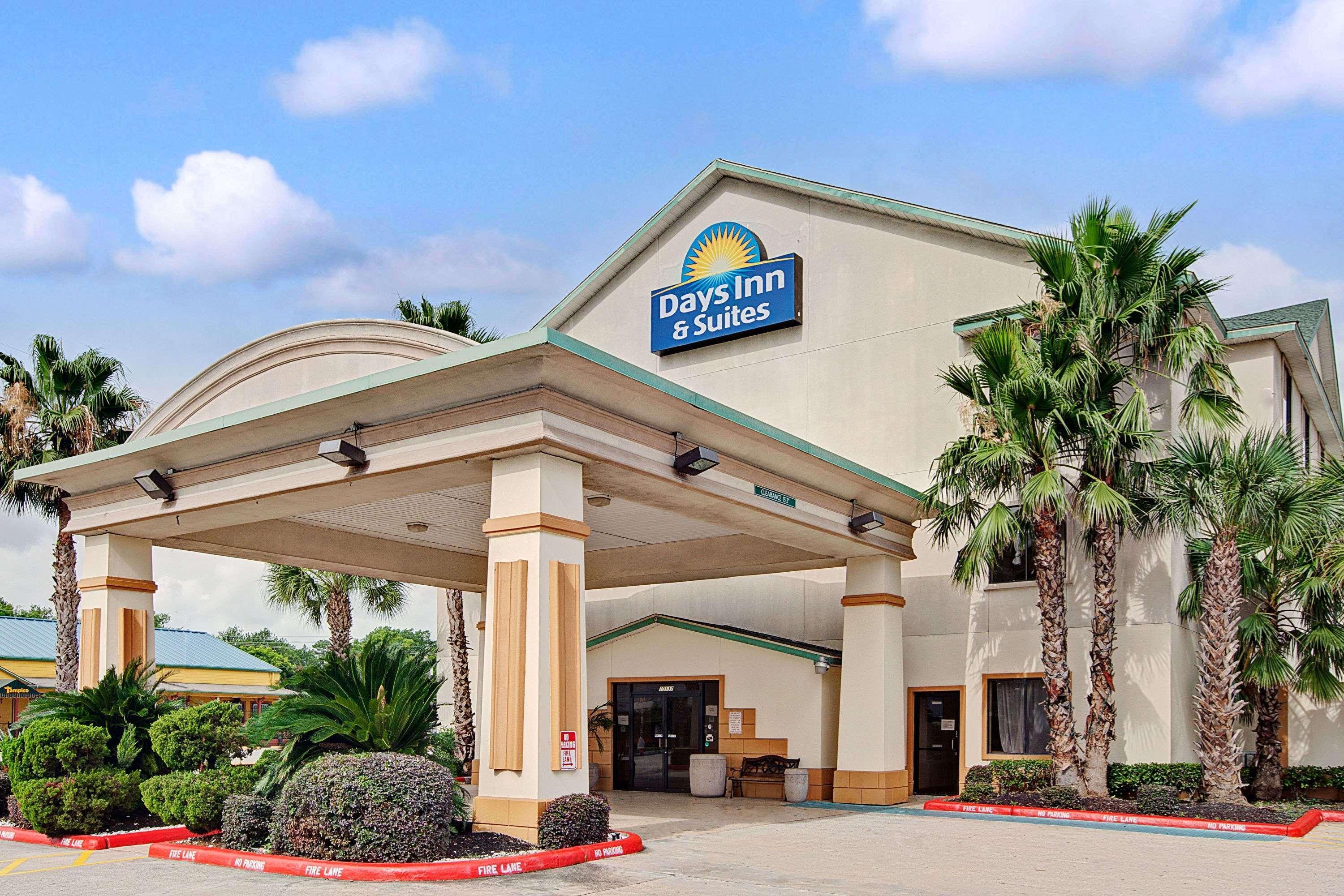 Days Inn & Suites By Wyndham Houston North/Aldine מראה חיצוני תמונה