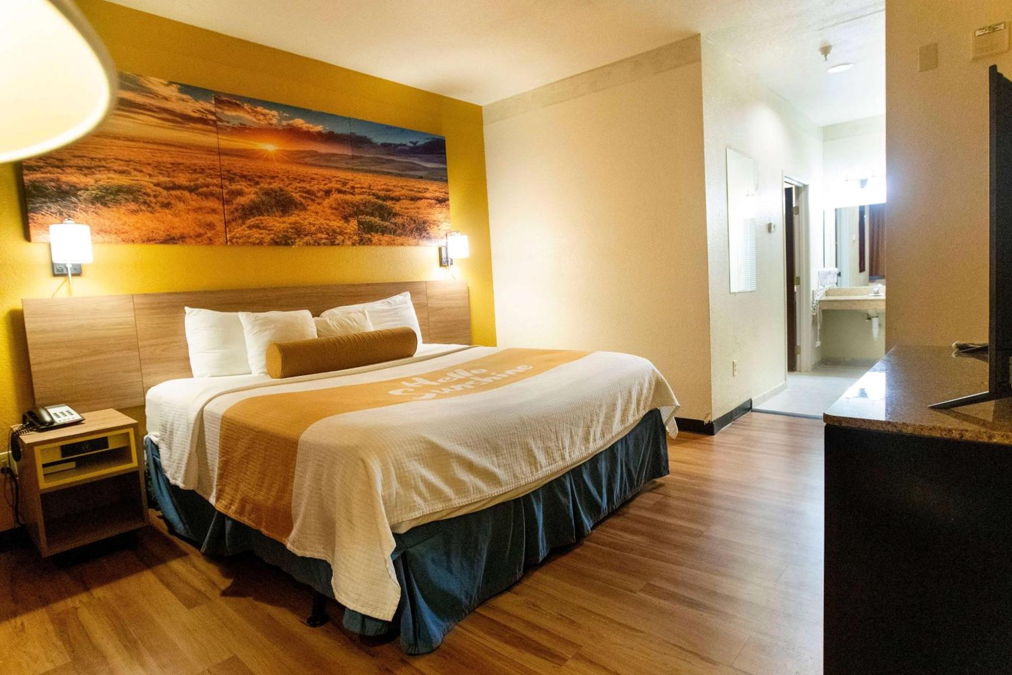 Days Inn & Suites By Wyndham Houston North/Aldine מראה חיצוני תמונה